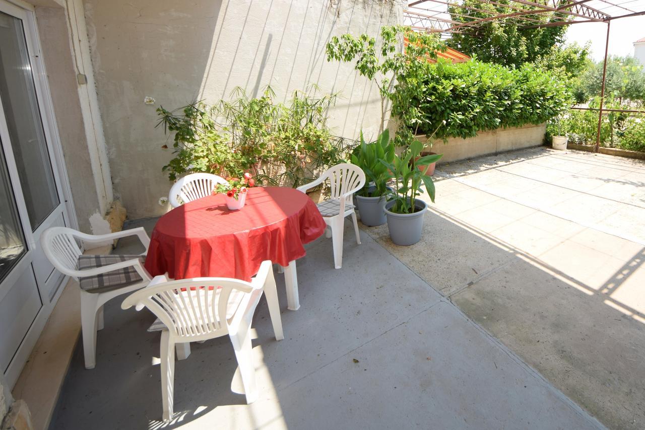 Apartment Ivanita Оребич Экстерьер фото